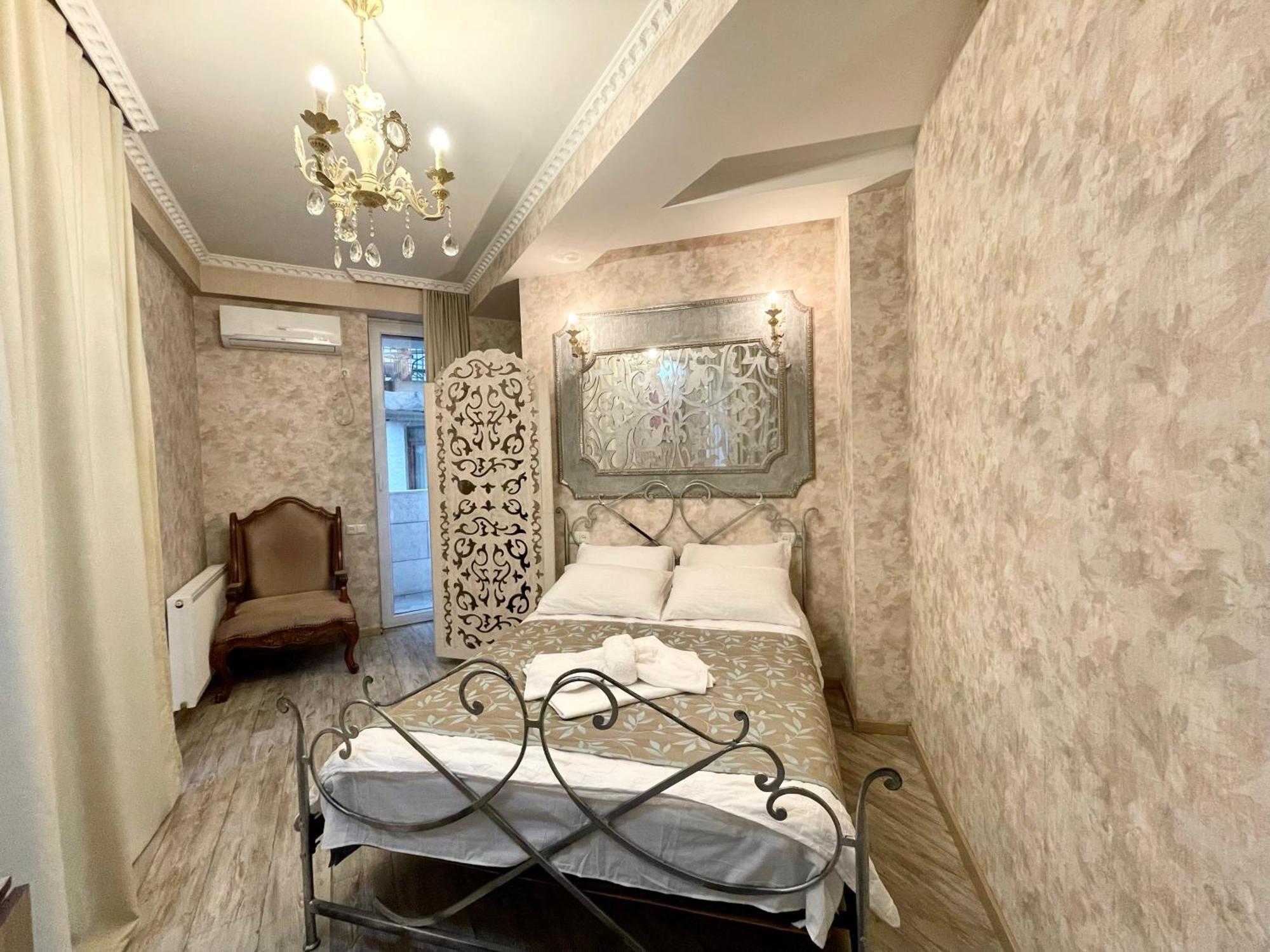 Central Apartment Tbiliszi Kültér fotó